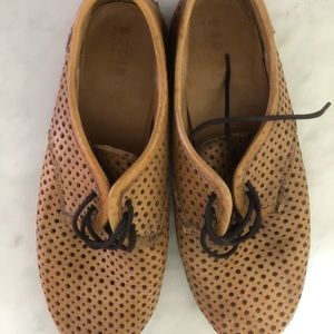 Leather perforated oxfords